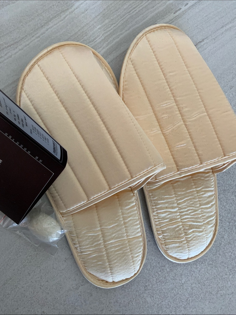 Men’s Yellow silk slippers XLARGE yellow silk home slippers